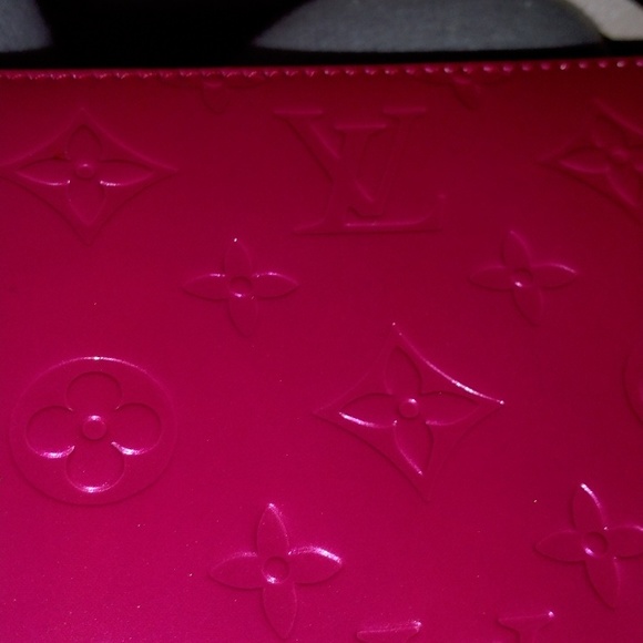 Hot Pink Louis Vuitton Bag - Picture 5 of 9